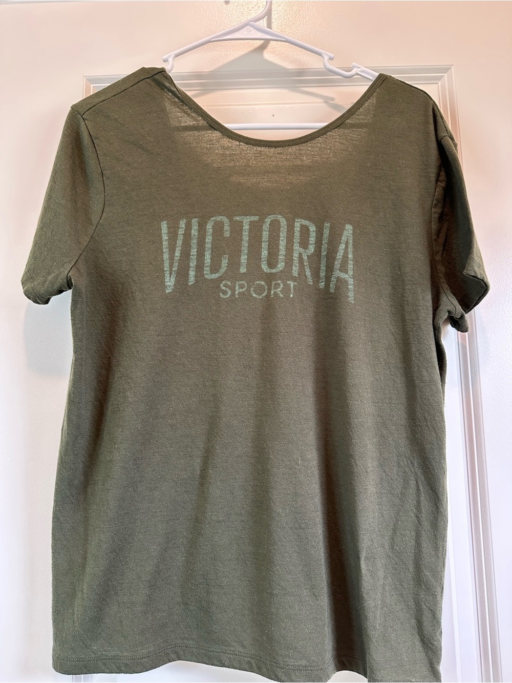 VS tee